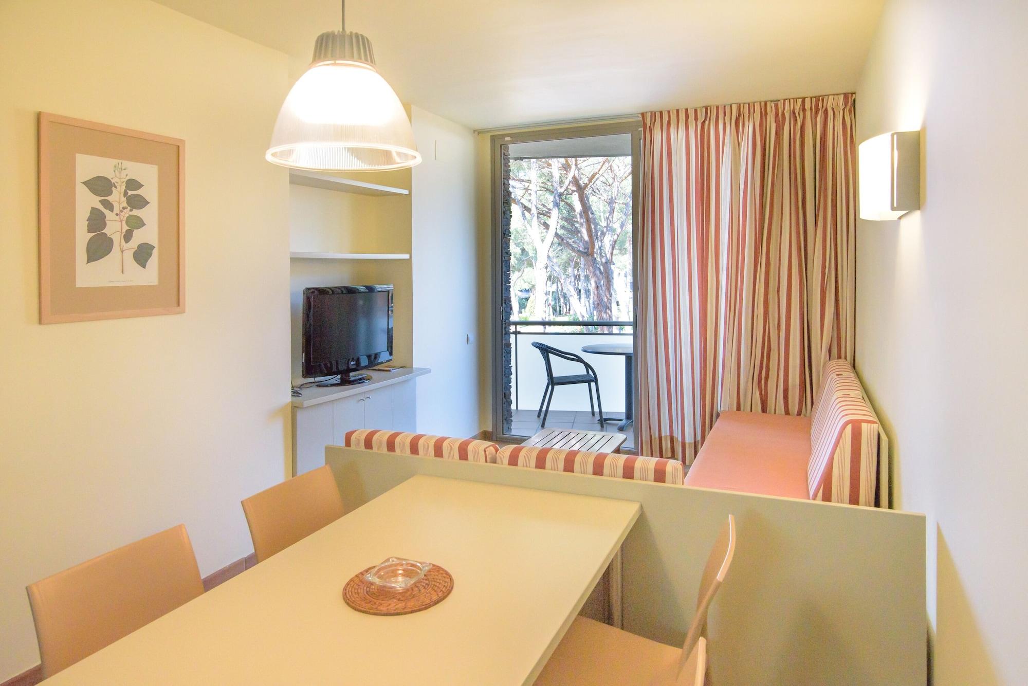 Ciutat De Palol 4*