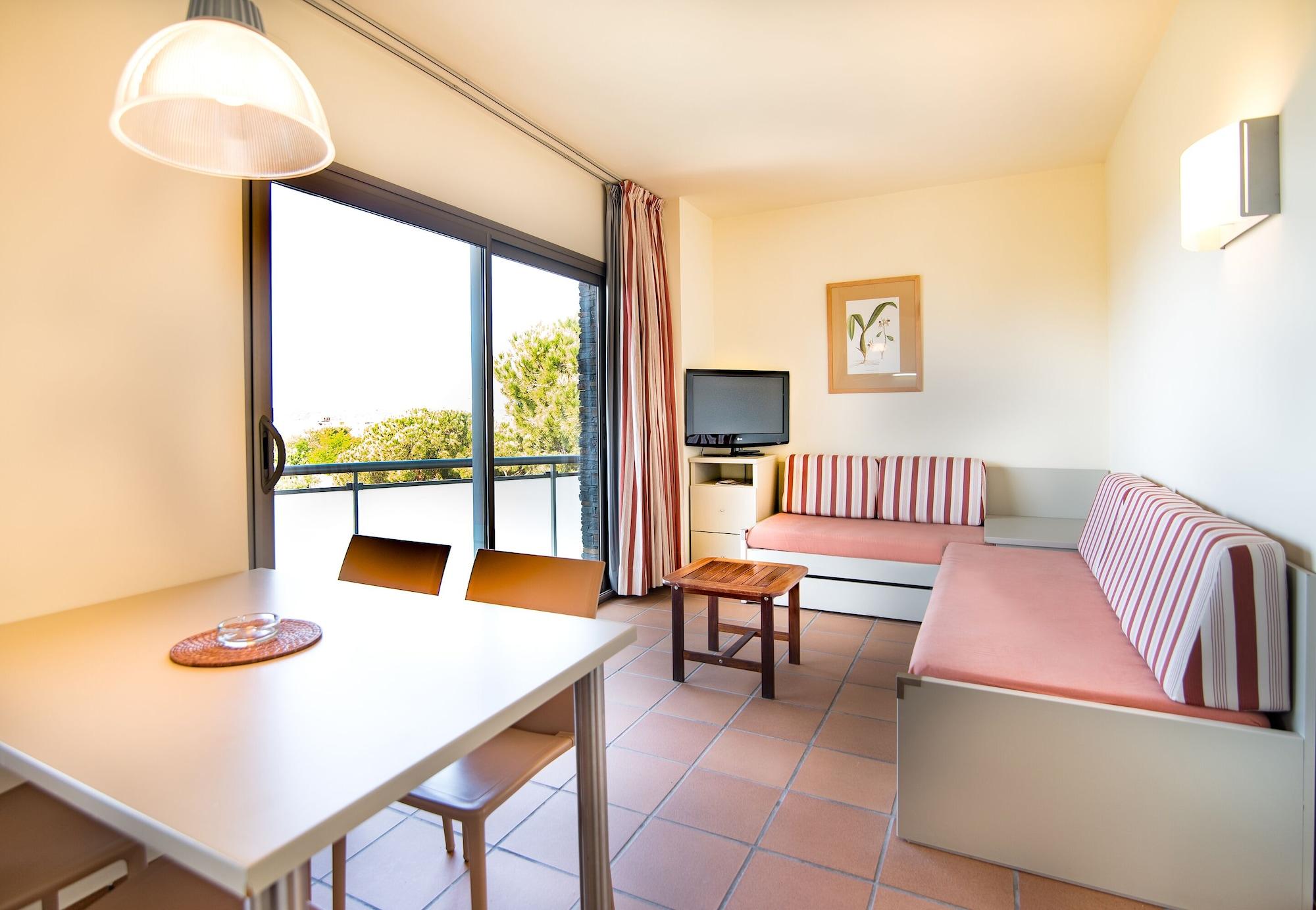 Ciutat De Palol Appart hôtel 4*