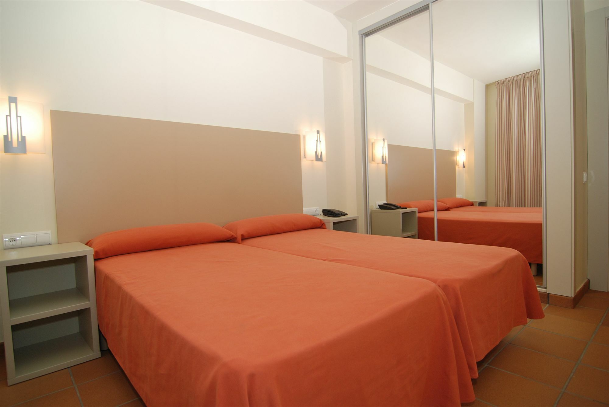 Appart hôtel Ciutat De Palol Castell-Platja d'Aro